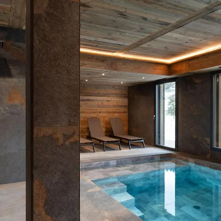 ECRIN DES CIMES 14 p - piscine pétanque Karaoké Chalet